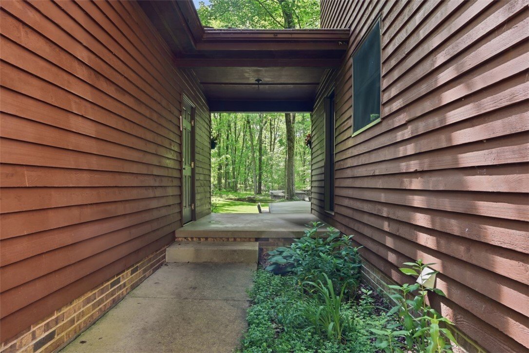House in Gibsonia, Pennsylvania, United States 2 - 18180260
