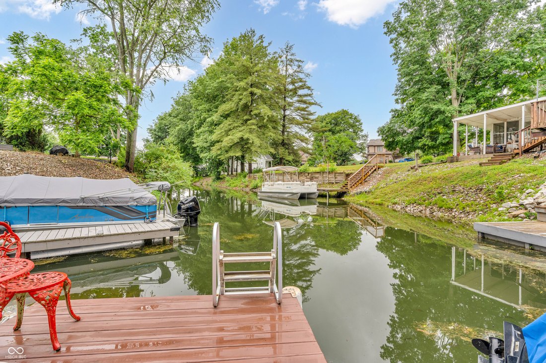 House in Coatesville, Indiana, United States 3 - 18177844