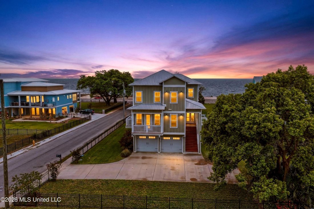 House in Biloxi, Mississippi, United States 1 - 18179168