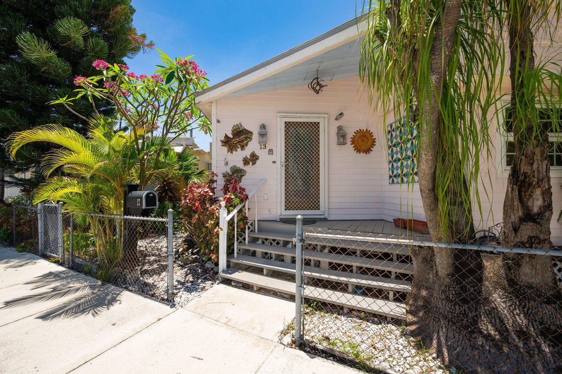 Key West, Florida, United States 2 - 18181288