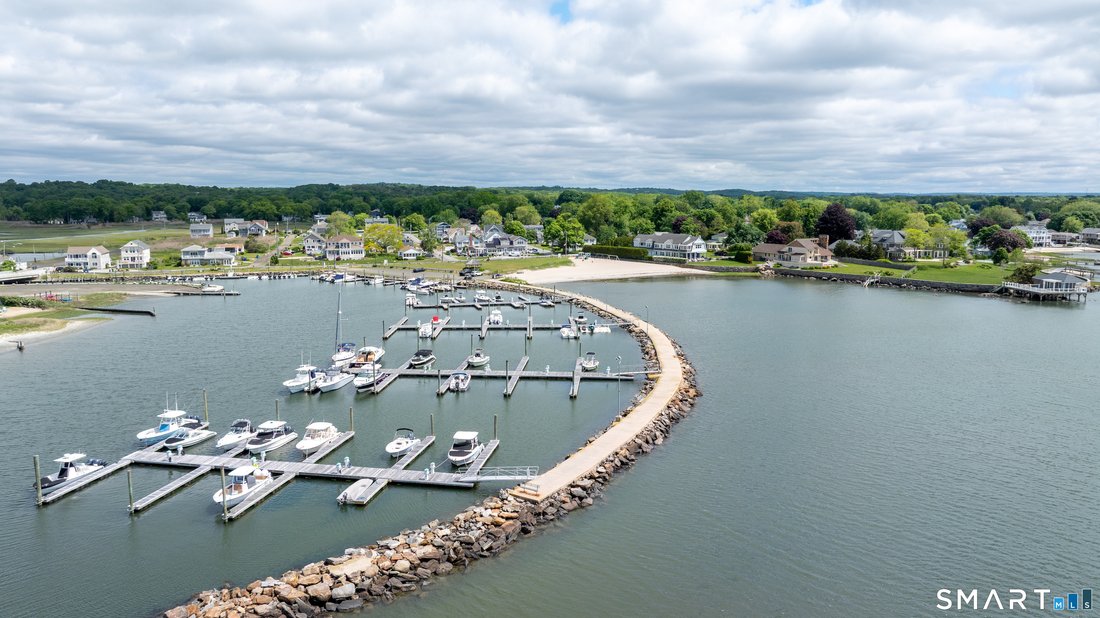 House in Old Saybrook, Connecticut, United States 2 - 18181238