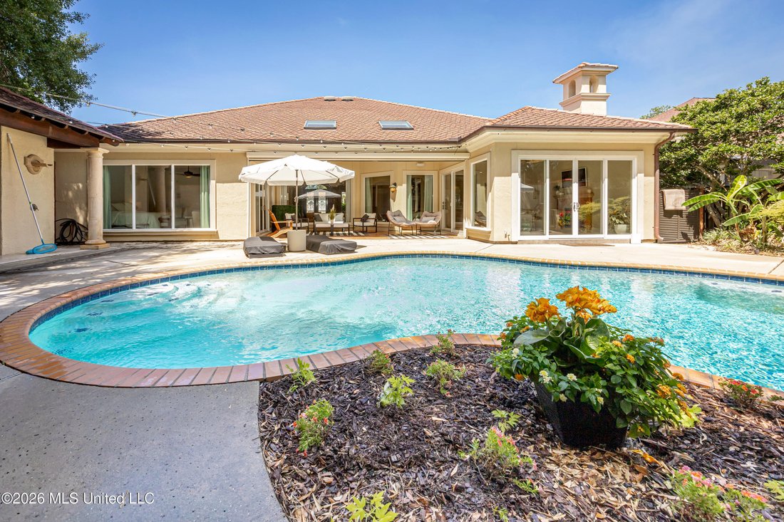 House in Ocean Springs, Mississippi, United States 4 - 18180746