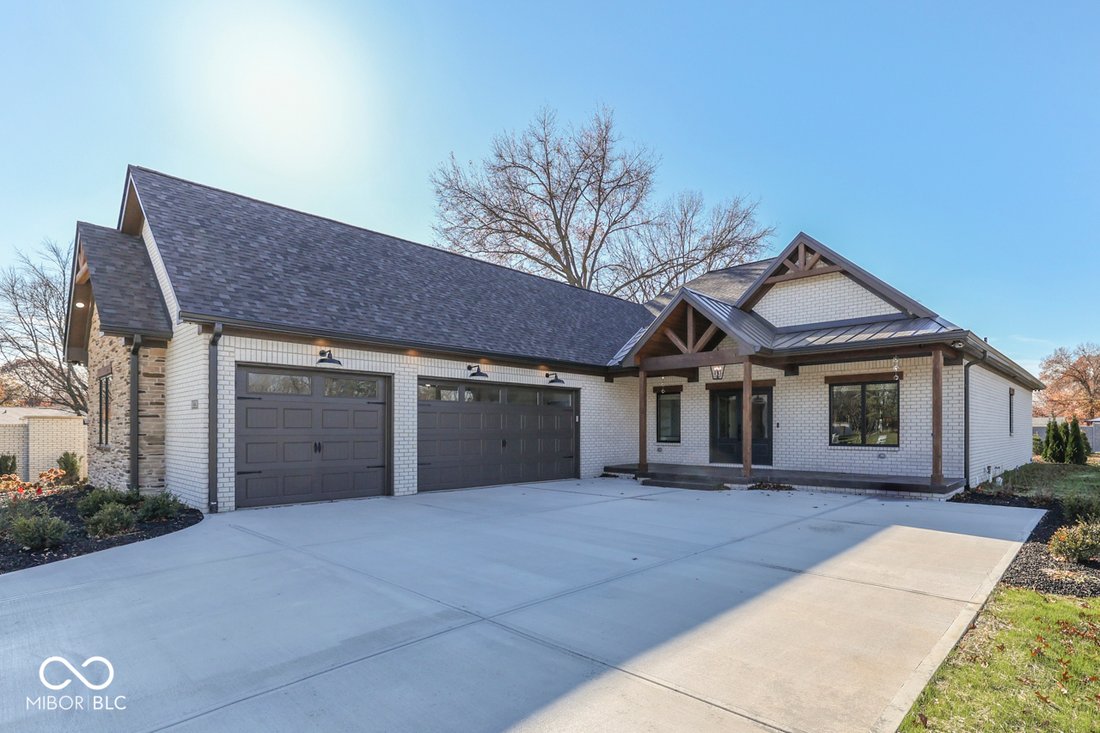 House in Greenwood, Indiana, United States 4 - 18177863