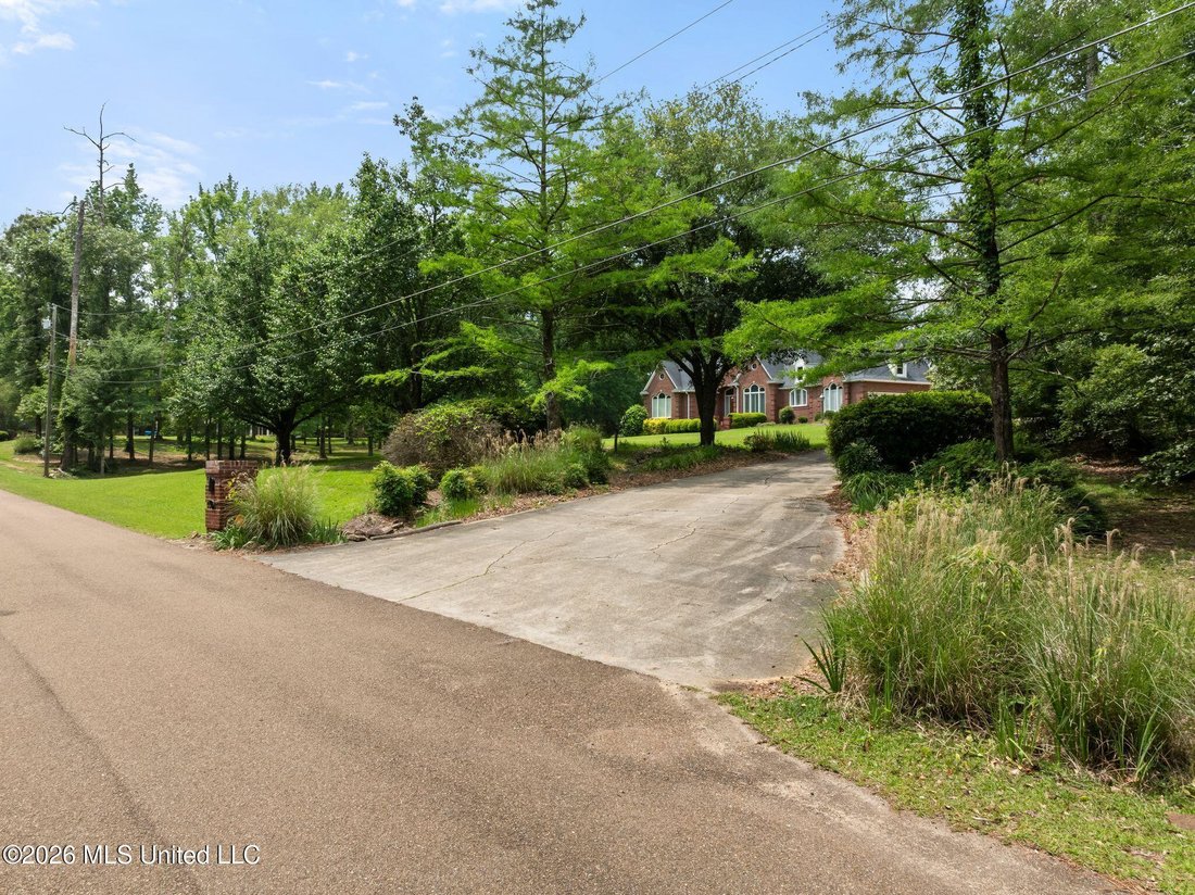 House in Brookhaven, Mississippi, United States 2 - 18179028