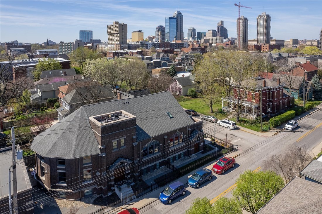 Condo in Indianapolis, Indiana, United States 5 - 18177476
