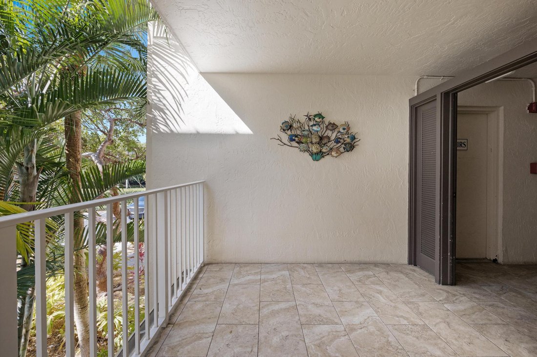 Condo in Duck Key, Florida, United States 5 - 18181319