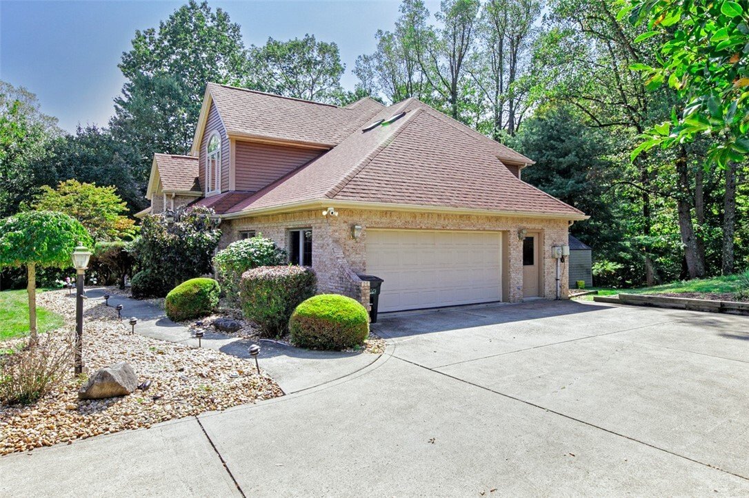 House in Monroeville, Pennsylvania, United States 3 - 18180285