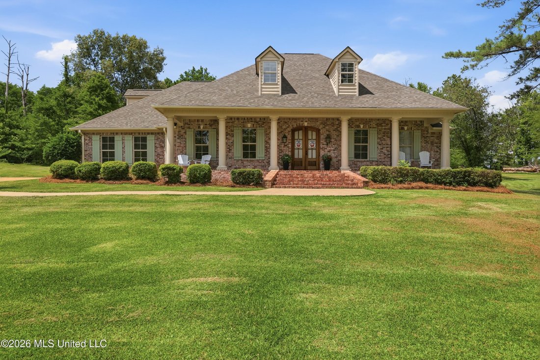 House in Clinton, Mississippi, United States 1 - 18178981