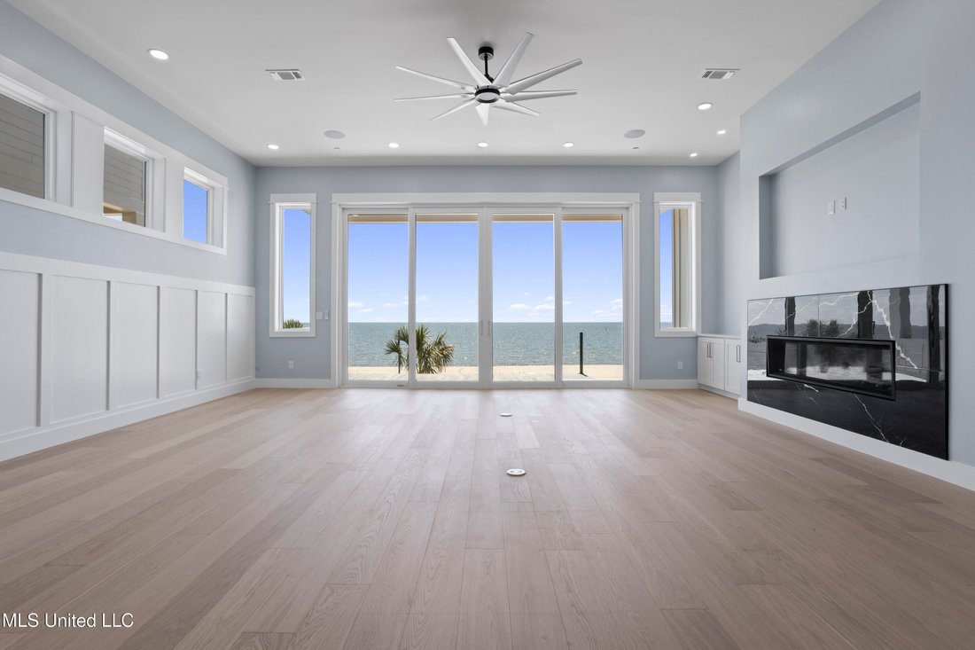 House in Biloxi, Mississippi, United States 2 - 18179057