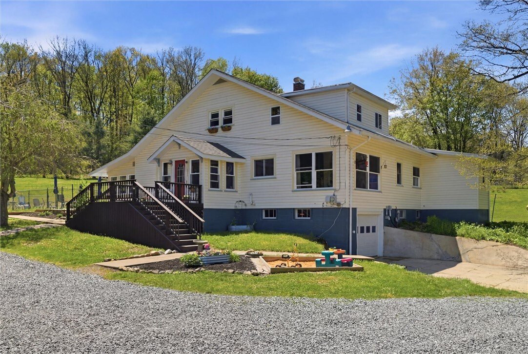 House in Franklin, Pennsylvania, United States 1 - 18180750
