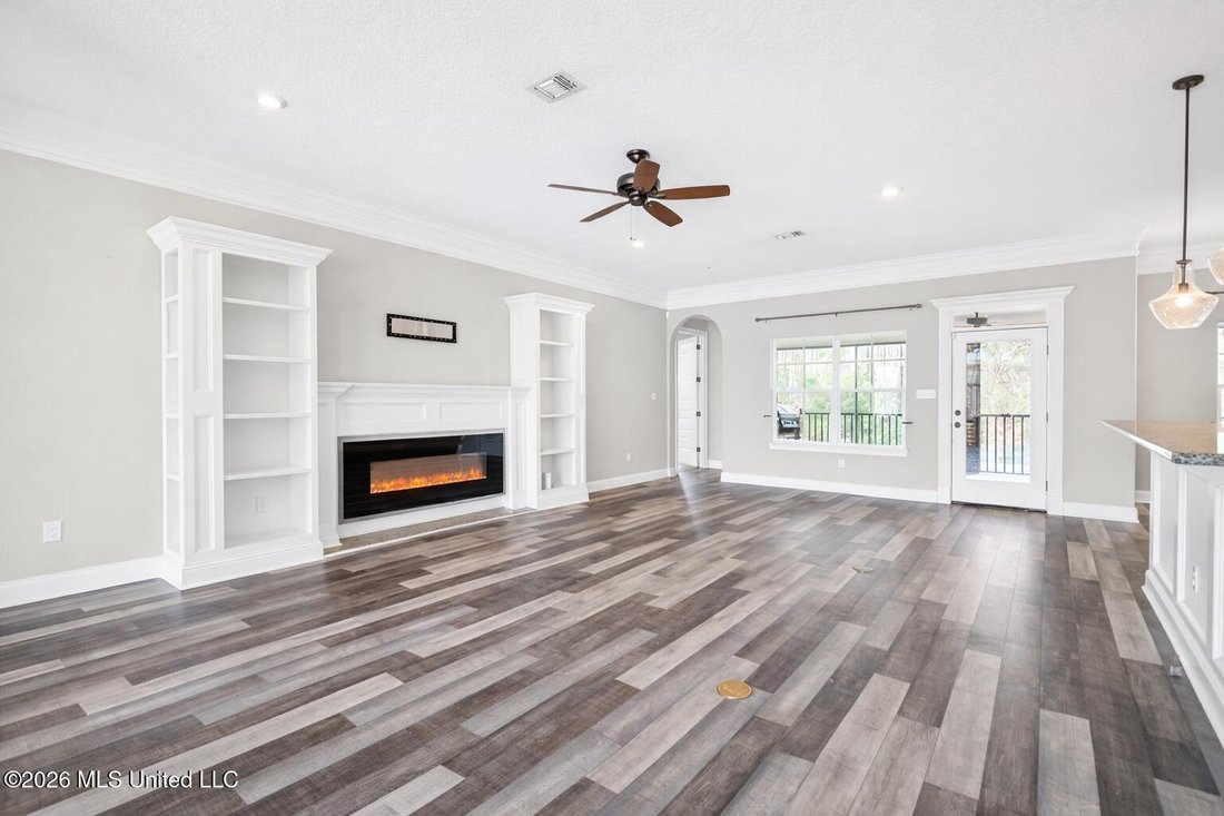 House in Ocean Springs, Mississippi, United States 4 - 18178947