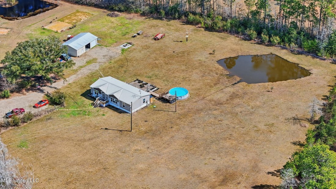 Vancleave, Mississippi, United States 5 - 18178733