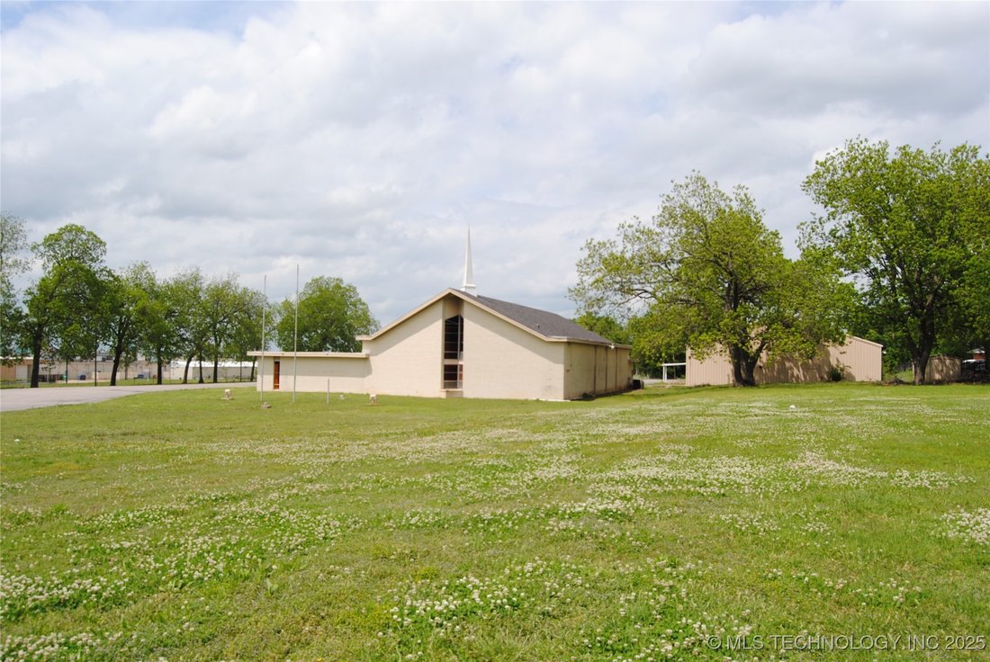 House in Ada, Oklahoma, United States 3 - 18178193