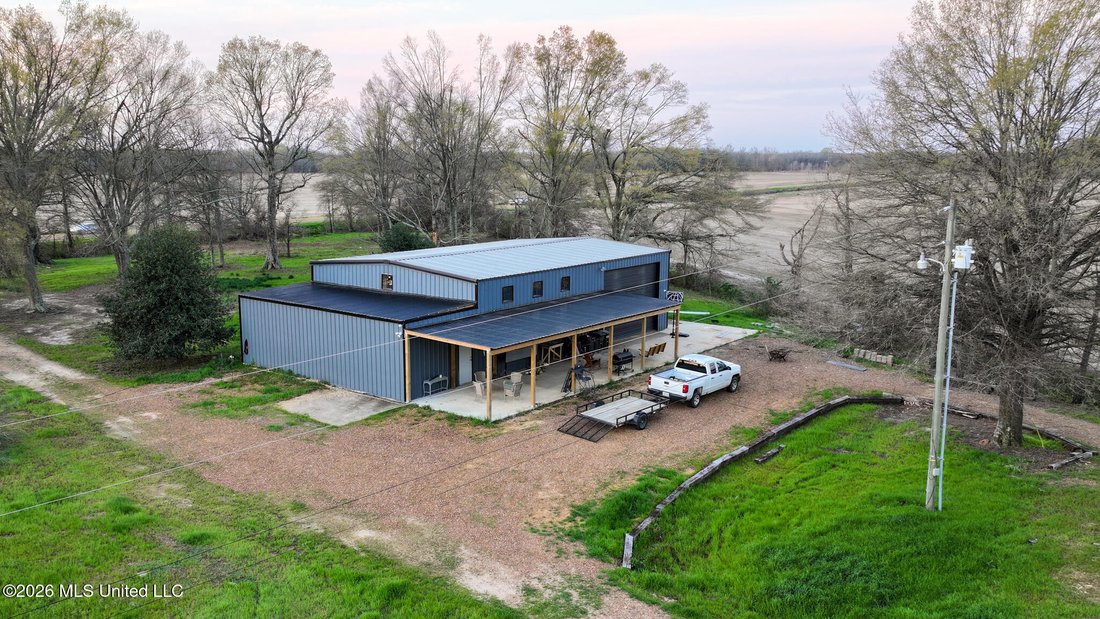 House in Batesville, Mississippi, United States 1 - 18179030