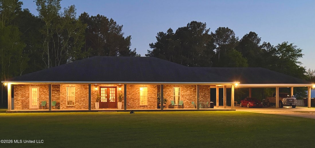 House in Columbia, Mississippi, United States 1 - 18179220