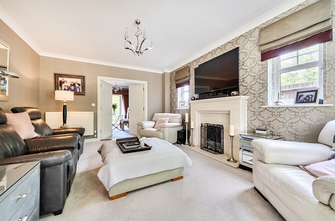 House in Great Stanmore, Harrow, England 5 - 18181603