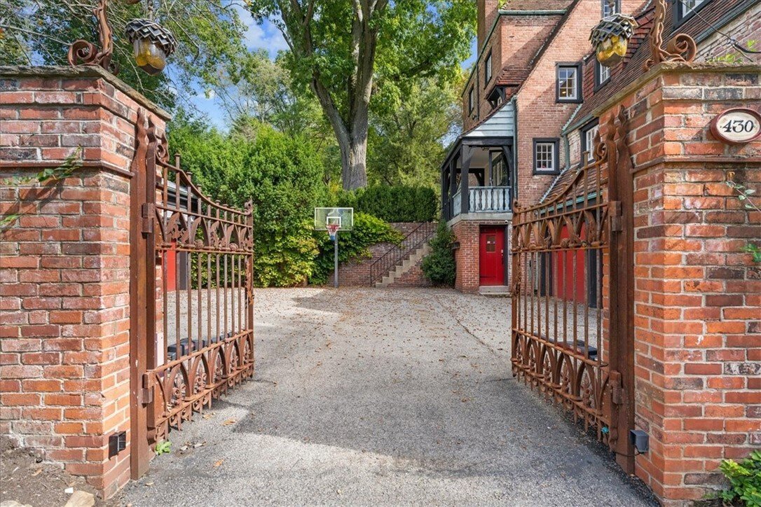 House in Sewickley, Pennsylvania, United States 3 - 18180685