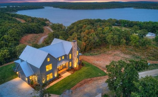 House in Canadian, Oklahoma, United States 1