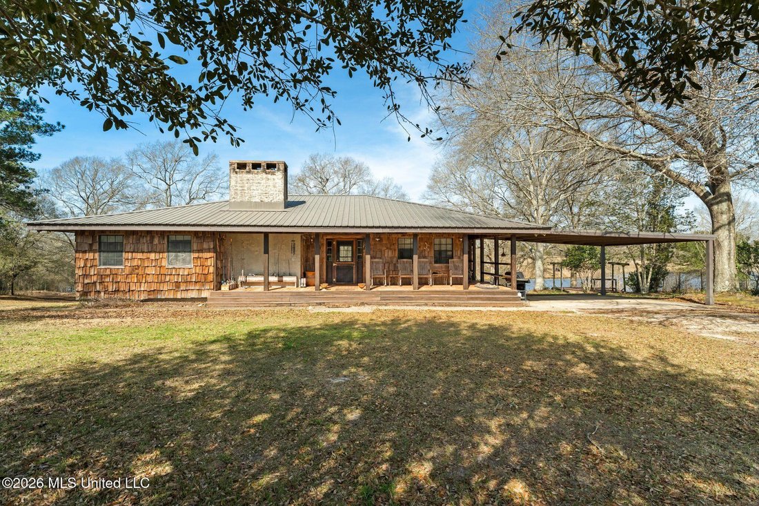 House in Poplarville, Mississippi, United States 3 - 18178997