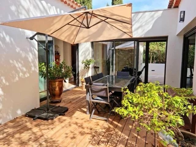 Casa en La Garde, Provenza-Alpes-Costa Azul, Francia 1 - 17520061