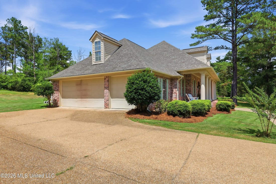 House in Clinton, Mississippi, United States 3 - 18178981