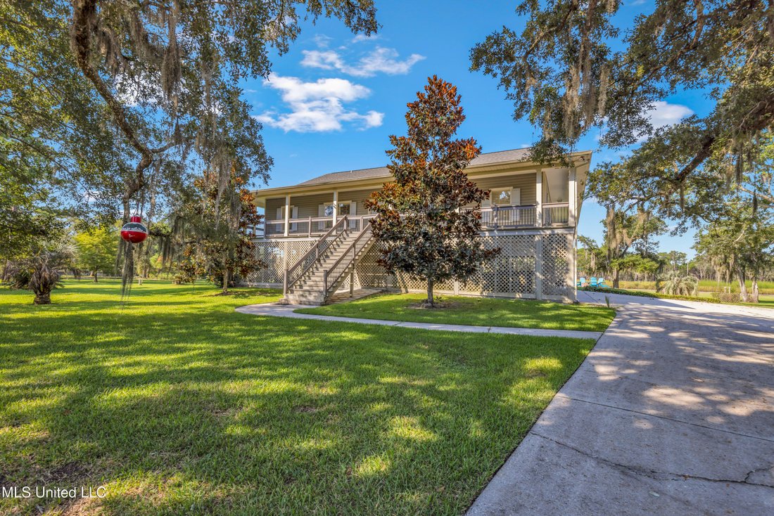 House in Bay St. Louis, Mississippi, United States 1 - 18179056