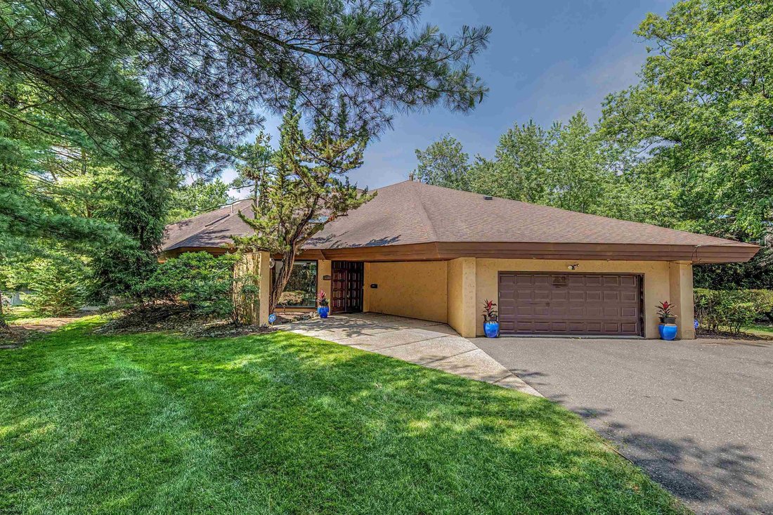 House in Moorestown, New Jersey, United States 1 - 18149844