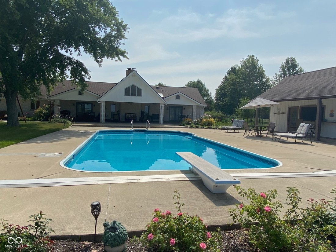 House in Pendleton, Indiana, United States 5 - 18177802