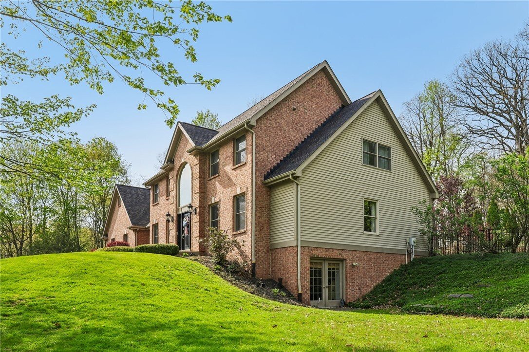 House in Evans City, Pennsylvania, United States 5 - 18180786
