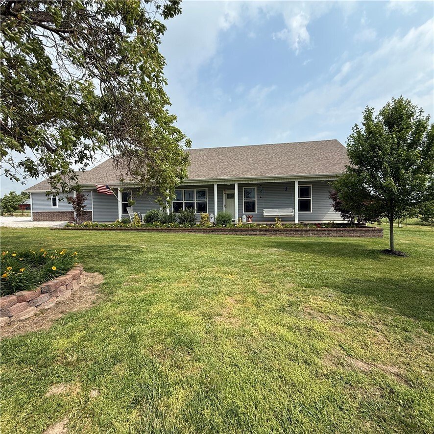 House in Gentry, Arkansas, United States 1 - 18179611
