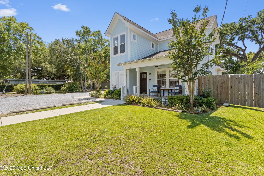 House in Ocean Springs, Mississippi, United States 2 - 18178825