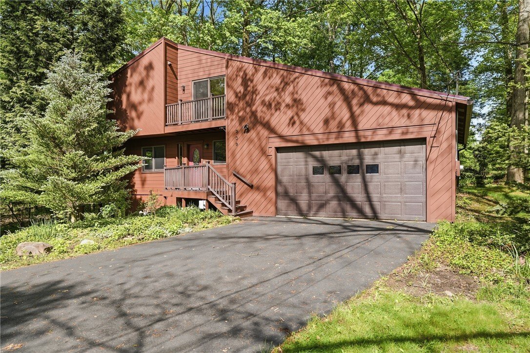 House in Mercer, Pennsylvania, United States 2 - 18180210