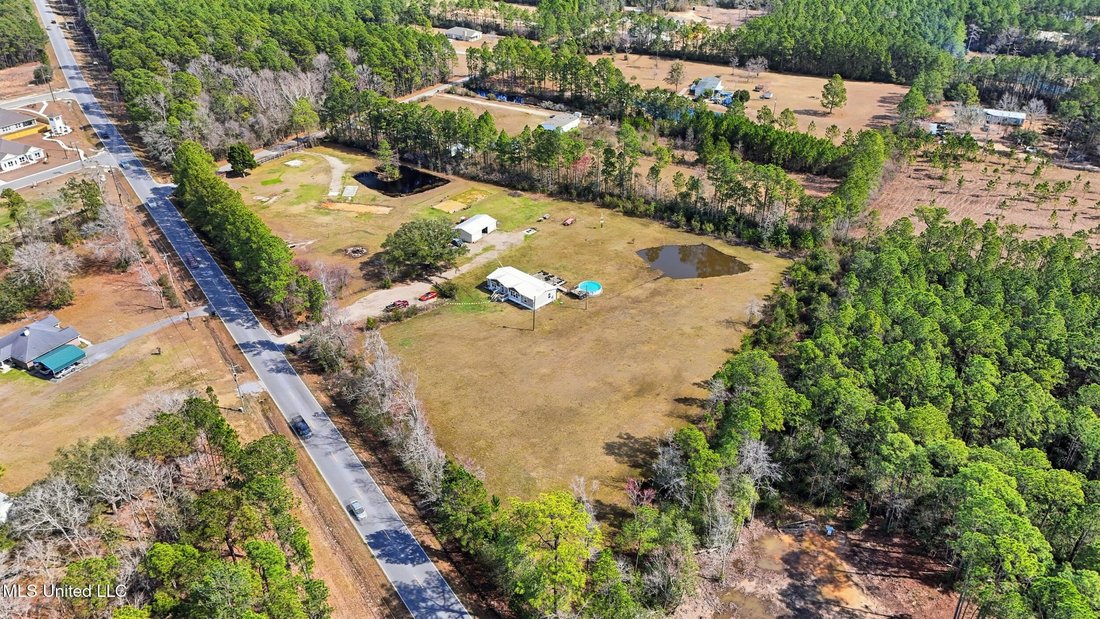 Vancleave, Mississippi, United States 1 - 18178733
