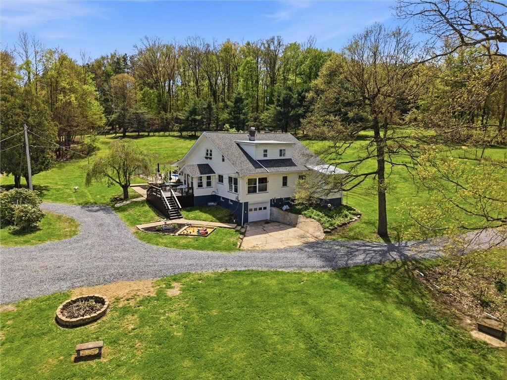 House in Franklin, Pennsylvania, United States 2 - 18180750