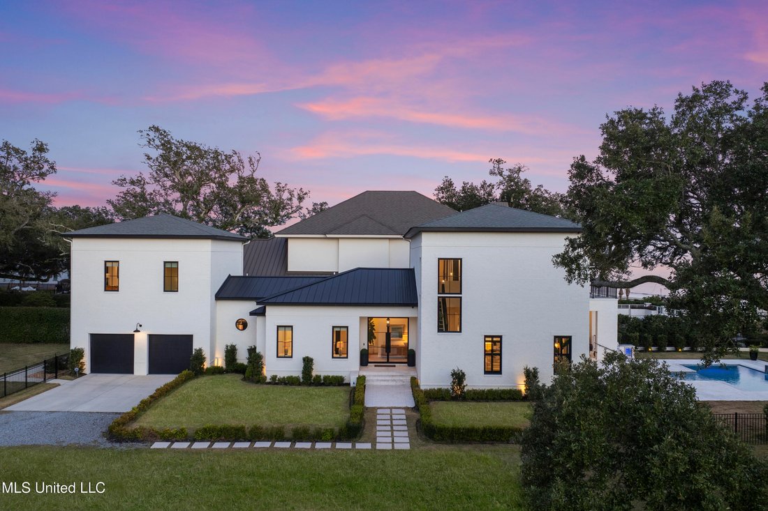 House in Gulfport, Mississippi, United States 3 - 18178843
