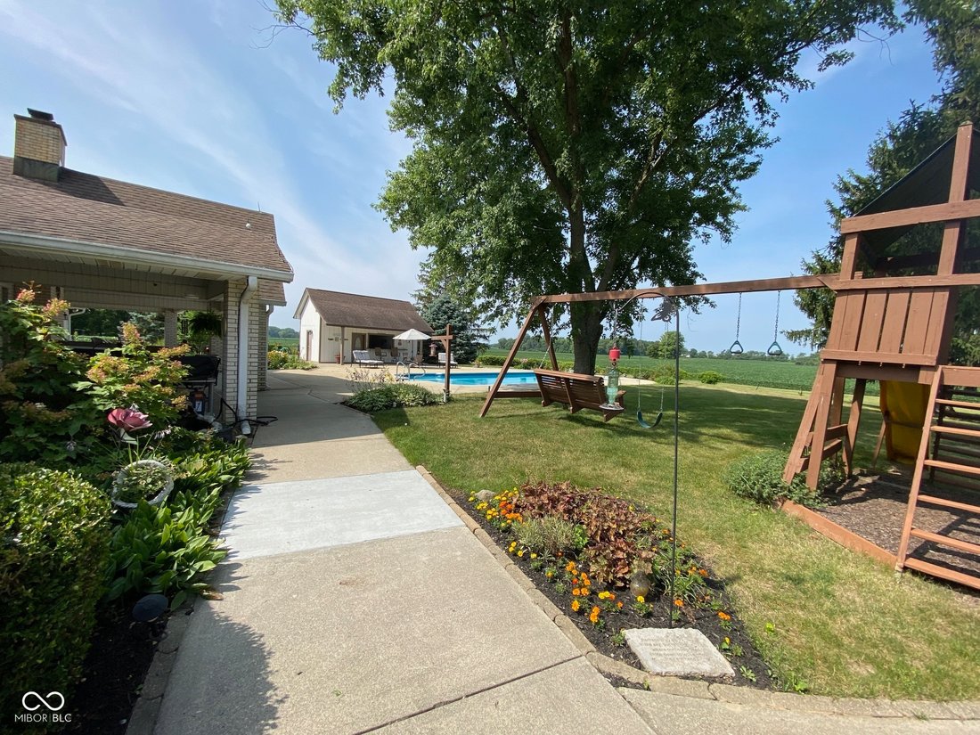 House in Pendleton, Indiana, United States 3 - 18177802