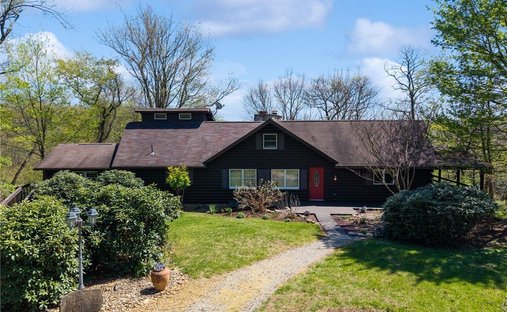 House in Jeannette, Pennsylvania, United States 1