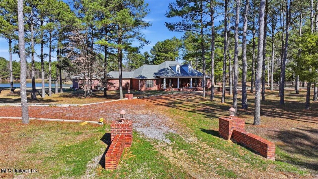 House in Canton, Mississippi, United States 1 - 18178576