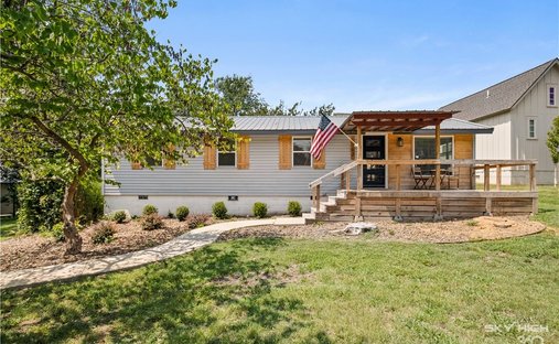 House in Cave Springs, Arkansas, United States 1