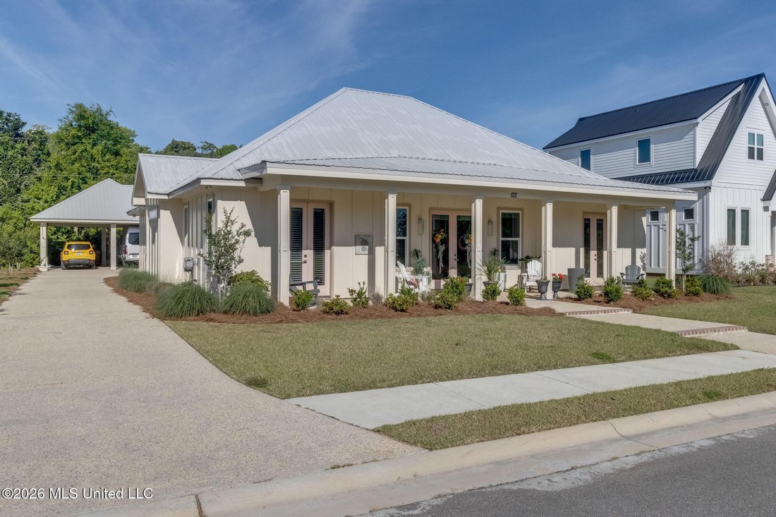 House in Biloxi, Mississippi, United States 3 - 18178704