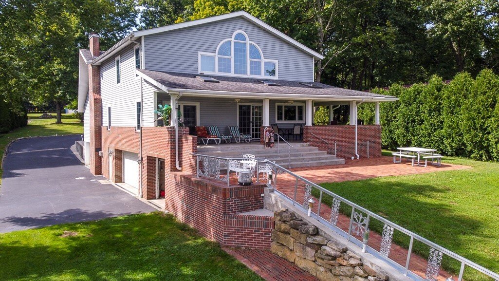 House in Mercer, Pennsylvania, United States 1 - 18180434