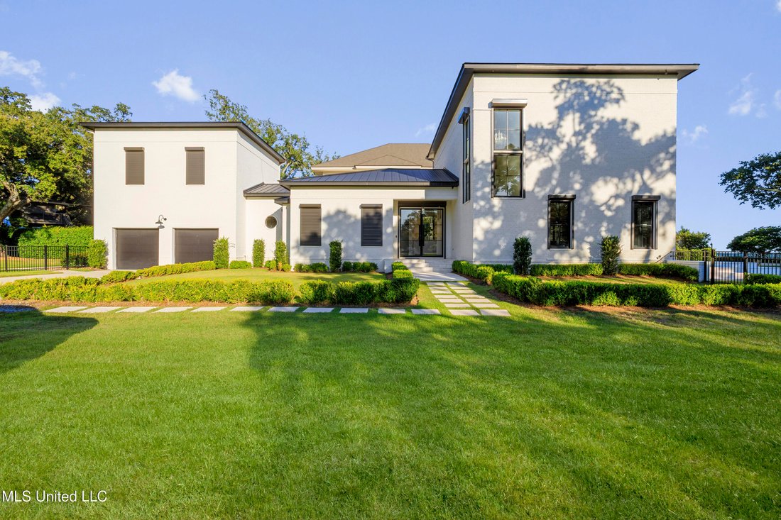 House in Gulfport, Mississippi, United States 2 - 18178843