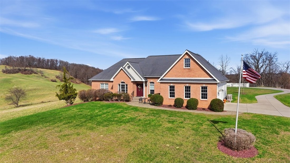 House in Leechburg, Pennsylvania, United States 2 - 18180363