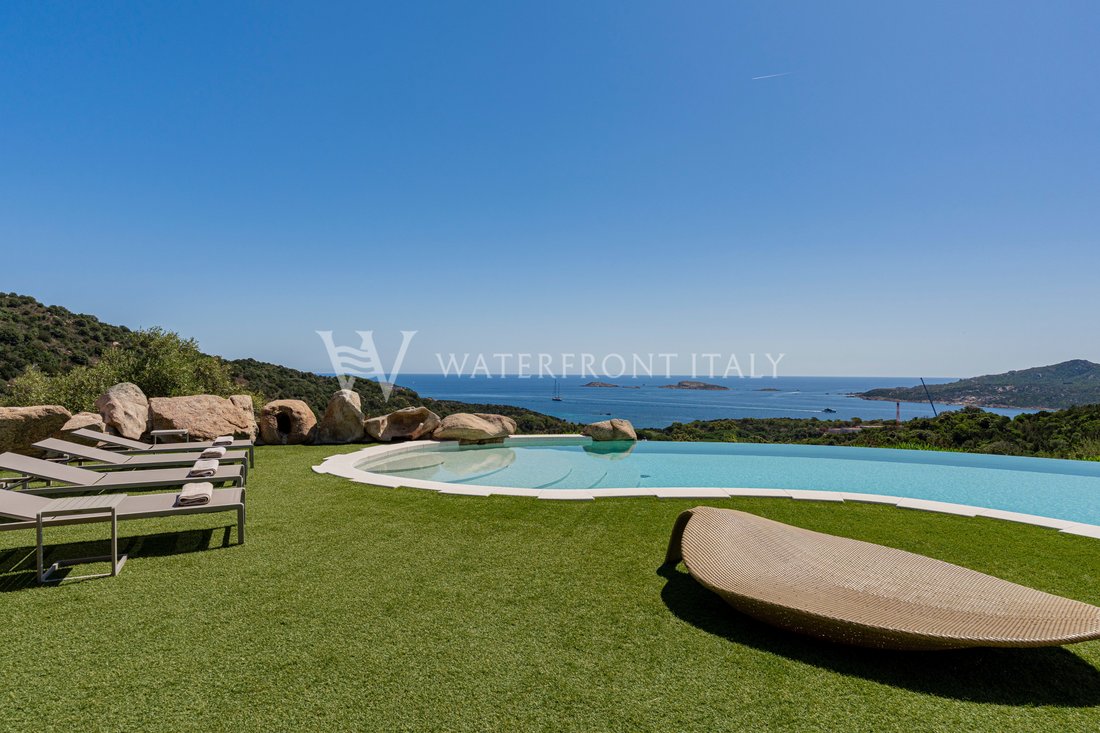 Villa à Marina di Porto Cervo, Arzachena, Italie 3 - 18179965