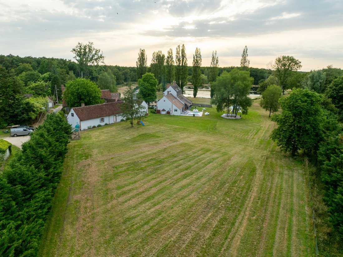 Villa in Langon-sur-Cher, Centre-Val de Loire, France 3 - 18185404