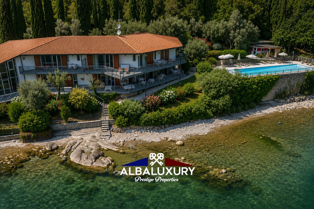 Villa in Center, Toscolano, Lombardy 3 - 15182637
