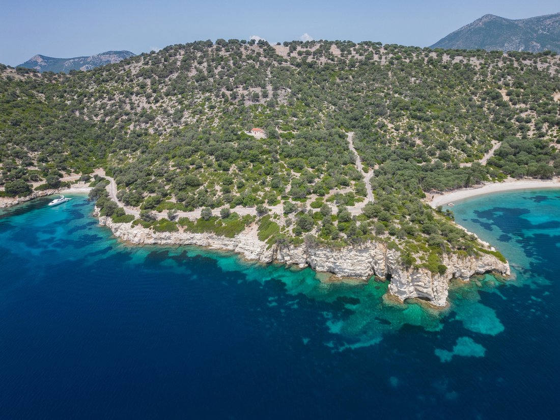 Land in Ionian Islands, Peloponnese, Western Greece and the Ionian, Greece 1 - 18181564