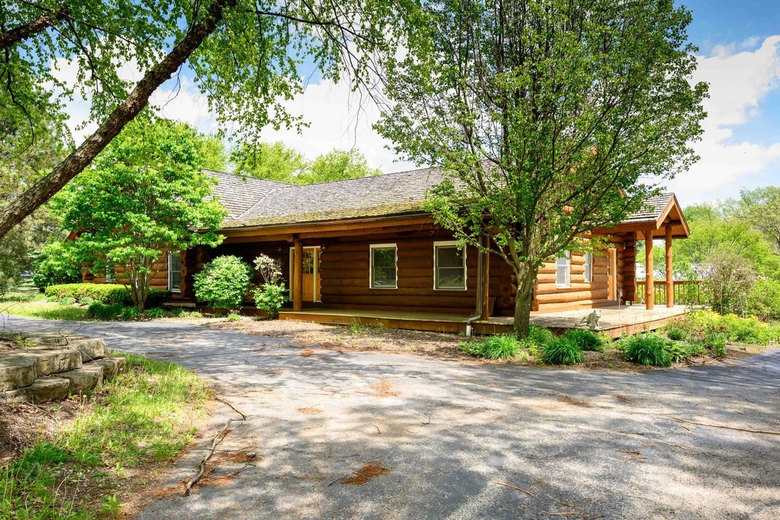 House in Ringwood, Illinois, United States 3 - 18182591