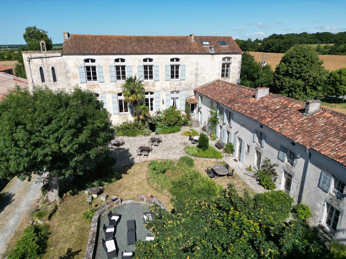 House in Est, Saint-Jean-d'Angély, France 2 - 15227973