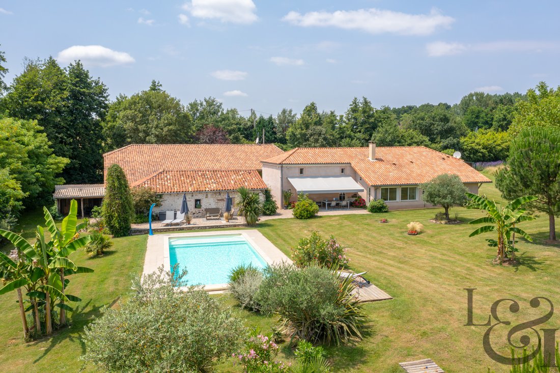 Villa in Penne-d'Agenais, Nouvelle-Aquitaine, France 3 - 18182824